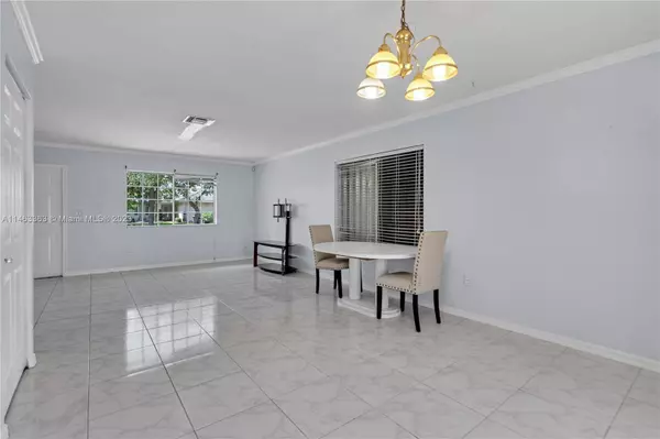200 NW 17th Ave, Pompano Beach, FL 33069