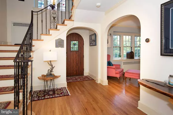 223 MEETINGHOUSE RD, Jenkintown, PA 19046