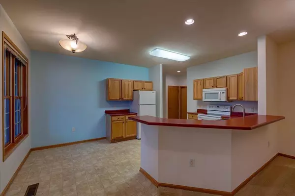 3307 N Stone Creek Circle #73, Madison, WI 53719