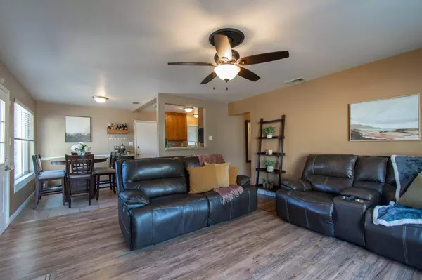 10713 Beclan DR, Rancho Cordova, CA 95670