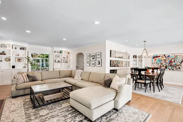 1553 39th ST, Sacramento, CA 95816