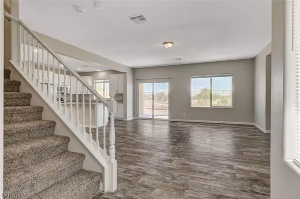 8124 Loma Del Ray Street, Las Vegas, NV 89131