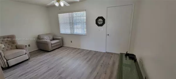 18 Lake Vista Trl #204, Port St. Lucie, FL 34952