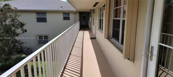 18 Lake Vista Trl #204, Port St. Lucie, FL 34952