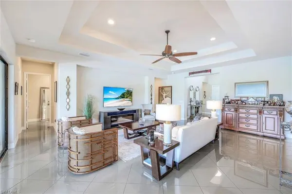 4679 Azalea DR, Naples, FL 34119