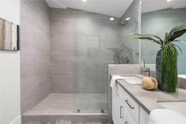 2671 Club Mesa PL, Costa Mesa, CA 92627