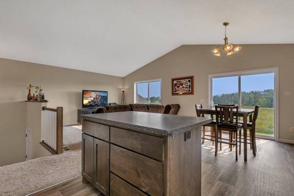 404 Cardinal ST, Mora, MN 55051