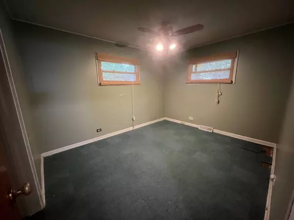 2910 Sussex Avenue, Markham, IL 60428