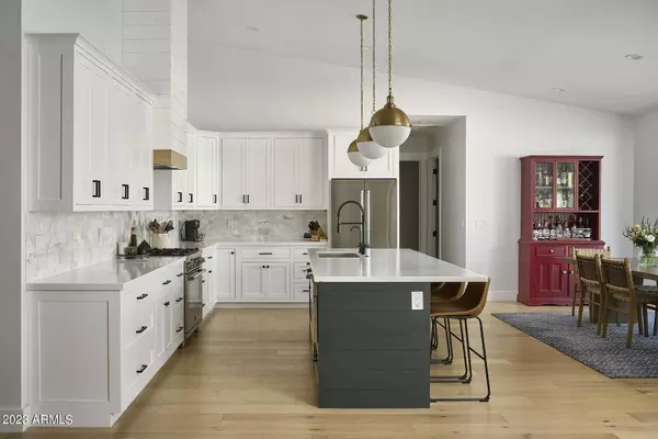 6114 E MONTEREY Way, Scottsdale, AZ 85251