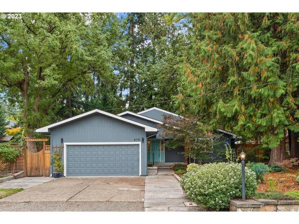 8770 SW DOLPH ST, Portland, OR 97223