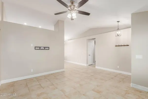 10842 W SANDS Drive, Sun City, AZ 85373