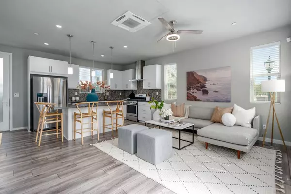 271 Log Pond LN, Sacramento, CA 95818