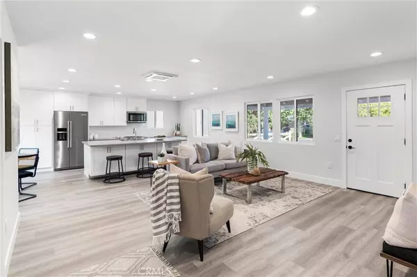 2671 Club Mesa PL, Costa Mesa, CA 92627