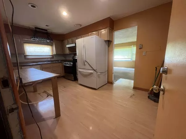 2910 Sussex Avenue, Markham, IL 60428