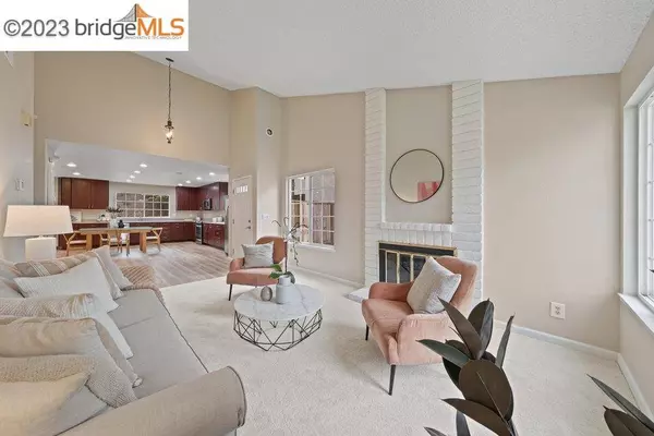 261 Riverwood Cir, Martinez, CA 94553