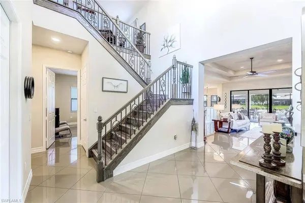 4679 Azalea DR, Naples, FL 34119