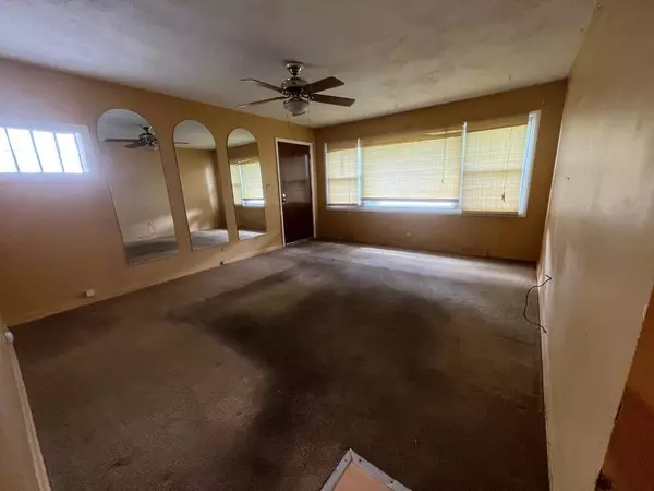 2910 Sussex Avenue, Markham, IL 60428