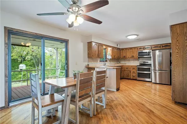 7756 W 194th ST, Stilwell, KS 66085