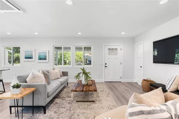 2671 Club Mesa PL, Costa Mesa, CA 92627