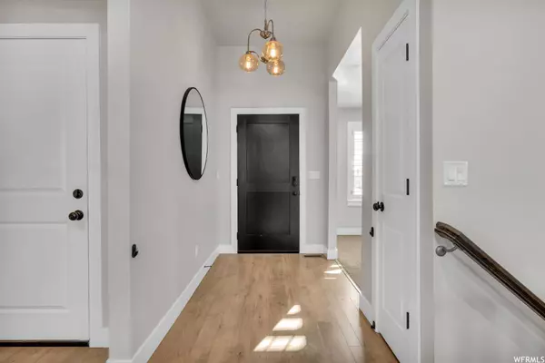 872 S 1600 W, Syracuse, UT 84075