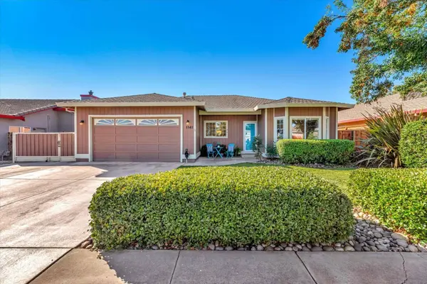 1141 Jan AVE, Hollister, CA 95023