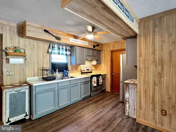 30 KENWOOD LN, Harpers Ferry, WV 25425