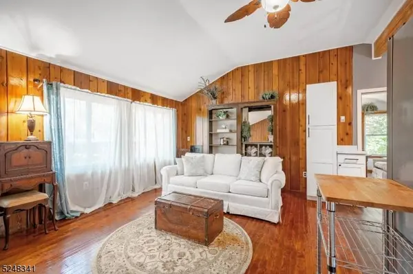 128 Birch Rd, Vernon Twp., NJ 07422