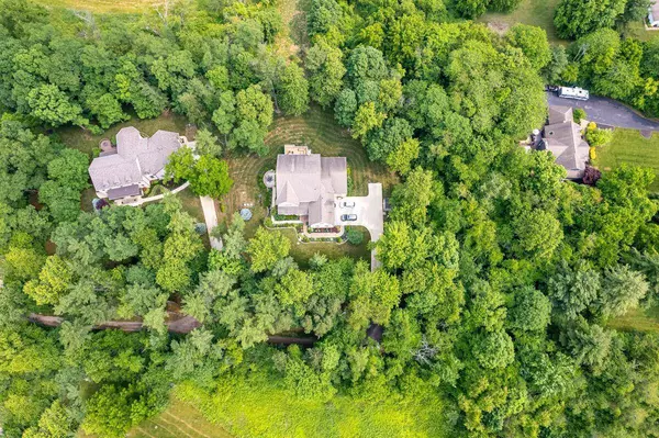 6909 Riverside Drive, Powell, OH 43065