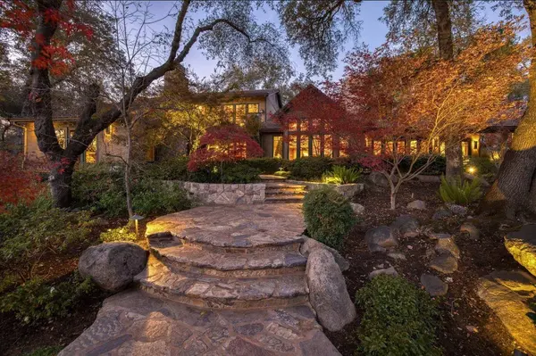 4645 Hidden Oaks Ln, Loomis, CA 95650