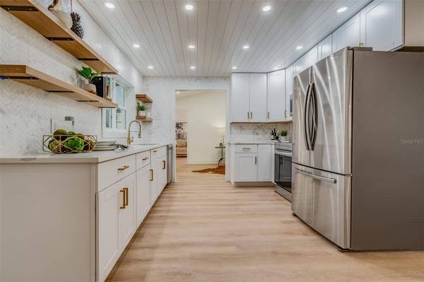 1937 OVERVIEW DR, New Port Richey, FL 34655