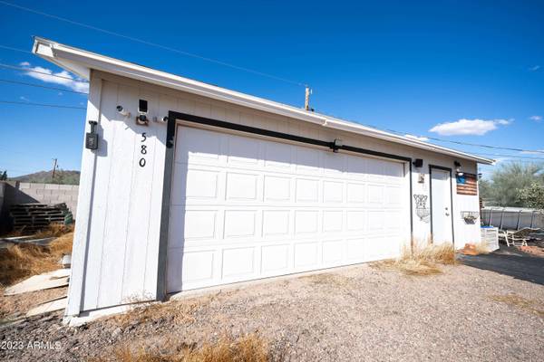 580 W FOOTHILL Street, Apache Junction, AZ 85120
