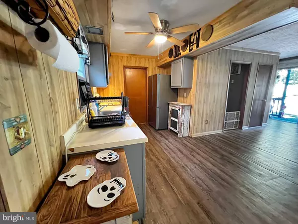 30 KENWOOD LN, Harpers Ferry, WV 25425