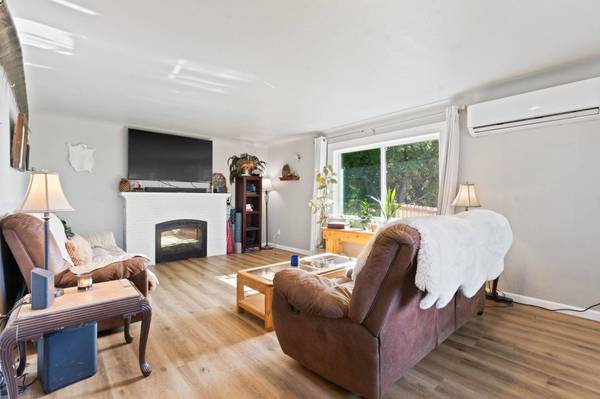 3224 W Hoffman Ave, Spokane, WA 99205-1639