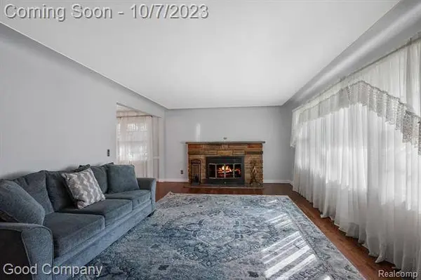 48240 ORIOLE Street, Shelby Twp, MI 48317