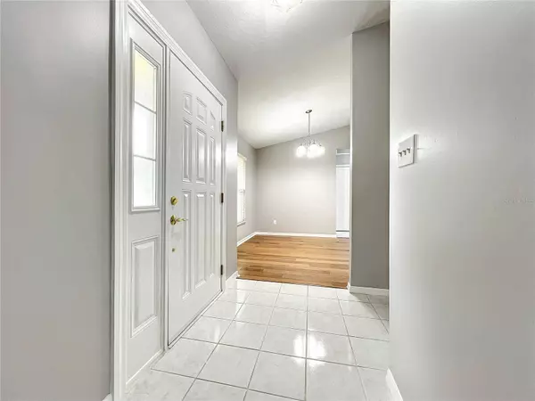 8772 GRANADA BLVD, Orlando, FL 32836