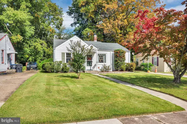 137 LAKE BLVD, Lindenwold, NJ 08021