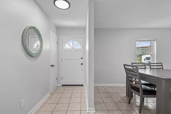 514 Dory Avenue, Fort Walton Beach, FL 32548