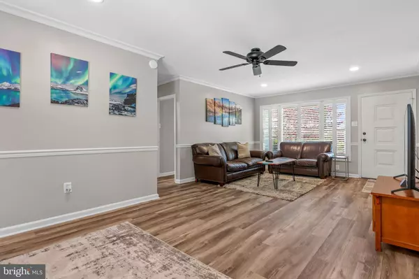 362 N LOCUST POINT RD, Mechanicsburg, PA 17050