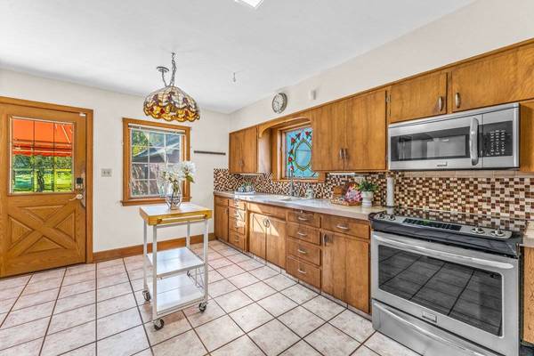 19 N Round St, New Castle, PA 16101