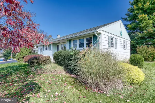 362 N LOCUST POINT RD, Mechanicsburg, PA 17050