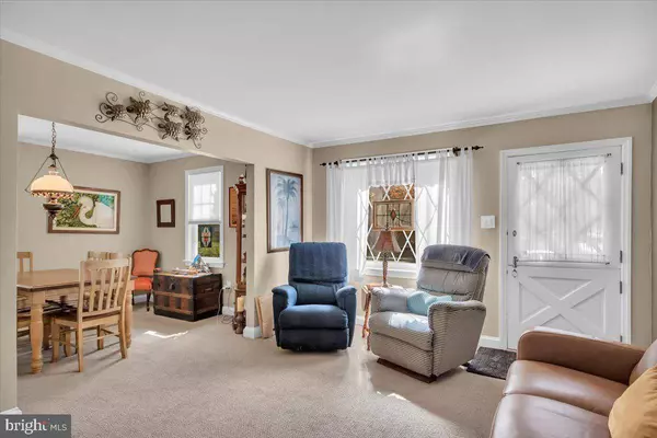 137 LAKE BLVD, Lindenwold, NJ 08021