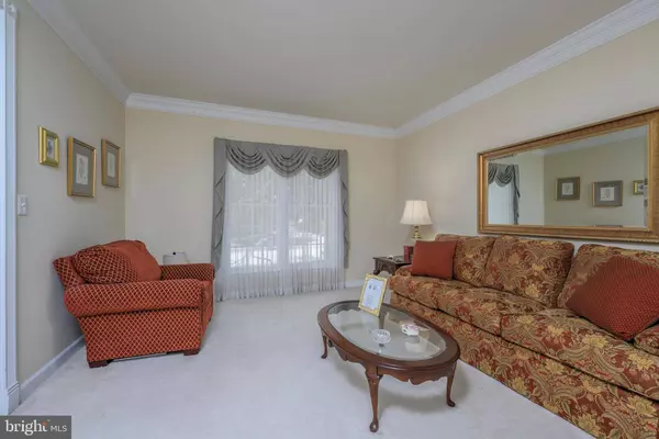 42 STANWYCK RD, Mount Laurel, NJ 08054