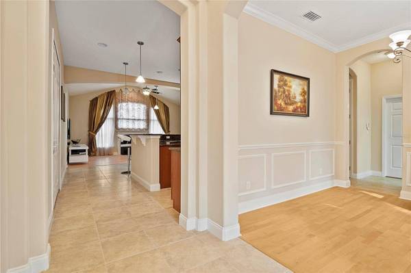 1 N VILLAGE DR, Palm Coast, FL 32137