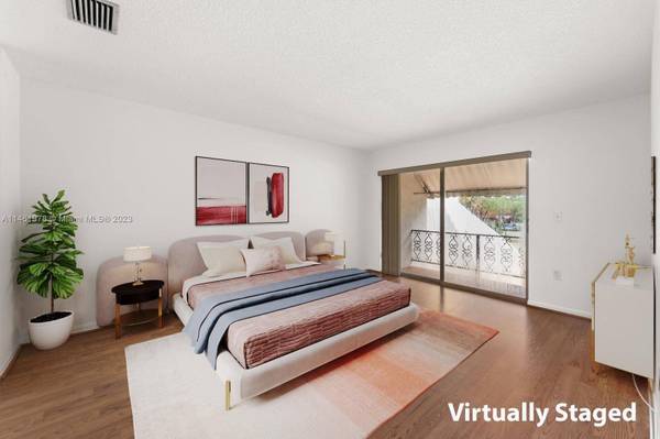 6925 Holly Rd #6925, Miami Lakes, FL 33014