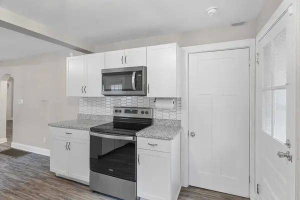 5177 Rosslyn AVE, Indianapolis, IN 46205