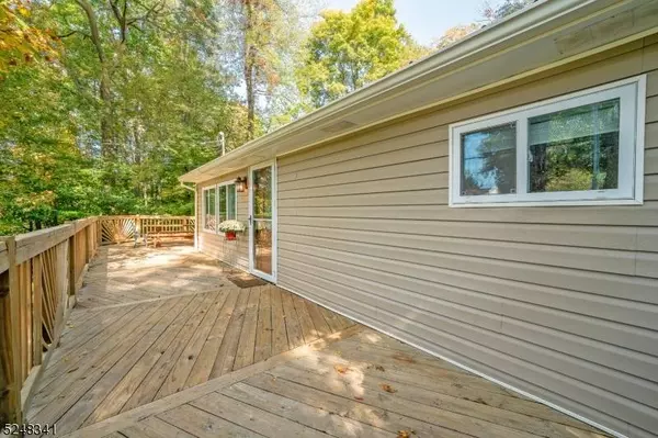 128 Birch Rd, Vernon Twp., NJ 07422