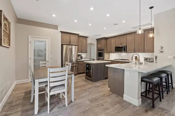 2112 Mooreview Street, Henderson, NV 89012