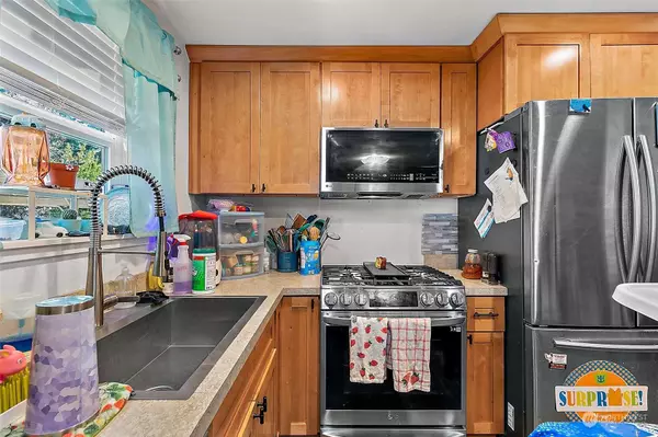 12205 220th Avenue Ct E, Lake Tapps, WA 98391