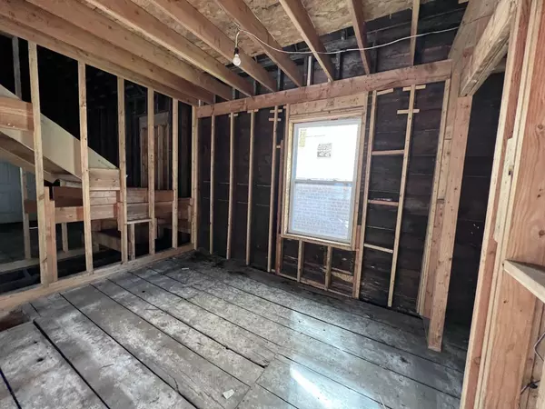 8317 S Constance AVE, Chicago, IL 60617