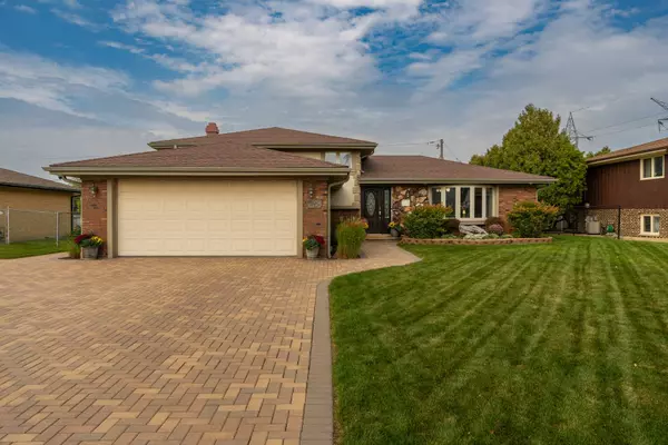 7806 101ST Street, Palos Hills, IL 60465